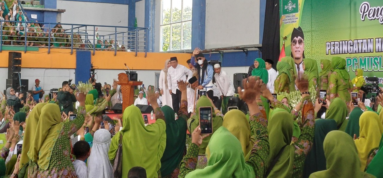 Kode Keras Gus Miftah di Pengajian Harlah Muslimat Lamongan