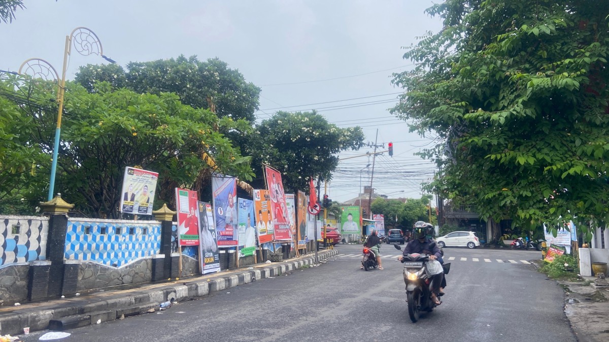 Baliho caleg di salah satu sudut Kota Kediri. (Foto: Yanuar Dedy/jatimnow.com)