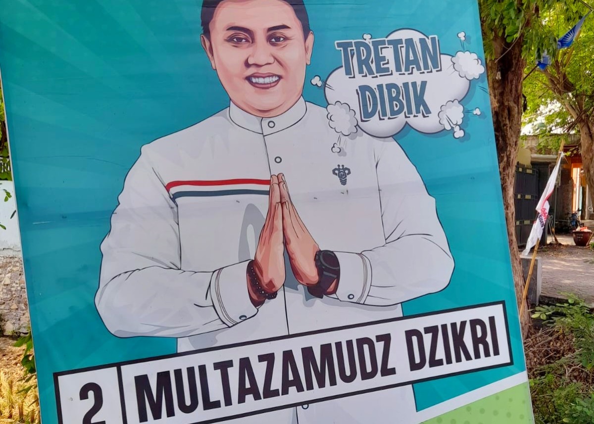 Baliho-baliho Caleg muda di Pasuruan. (Foto: Ahaddiini HM for jatimnow.com)