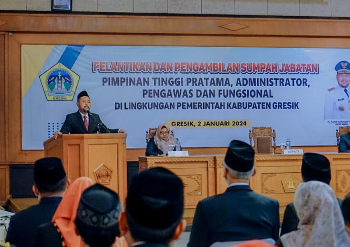 Bupati Gresik Fandi Akhmad Yani saat pelantikan pejabat di Pemkab Gresik (Foto: Humas Pemkab Gresik)