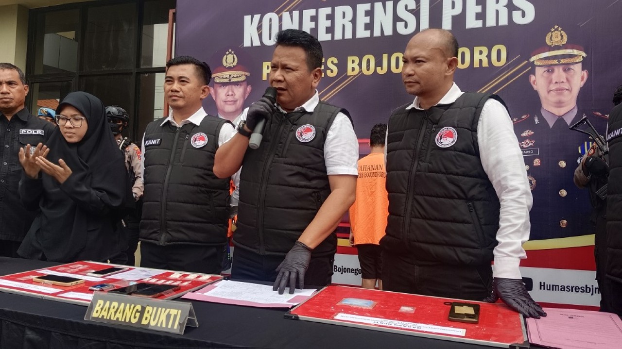 Ungkap kasus peredaran narkoba yang dilakukan Satresnarkoba Polres Bojonegoro (Foto: Misbahul Munir/jatimnow.com)
