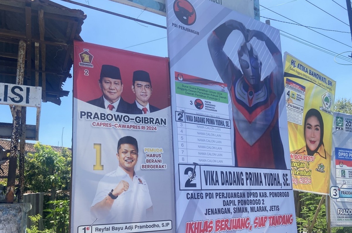 Baliho Caleg (dok. jatimnow.com)