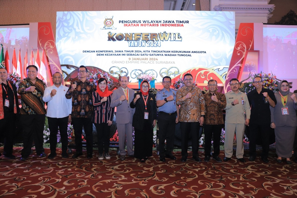 Kakanwil Kemenkumham Jatim, Heni Yuwono, saat menghadiri kegiatan Konferensi Wilayah Jawa Timur Ikatan Notaris Indonesia (INI). (Foto: Humas Kemenkumham Jatim for jatimnow.com)