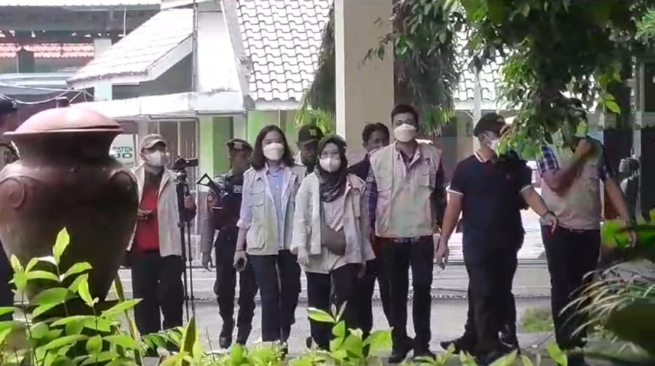 KPK Geledah Rumah Dinas Bupati Muhdlor, Sita Barang Bukti Korupsi BPPD Sidoarjo