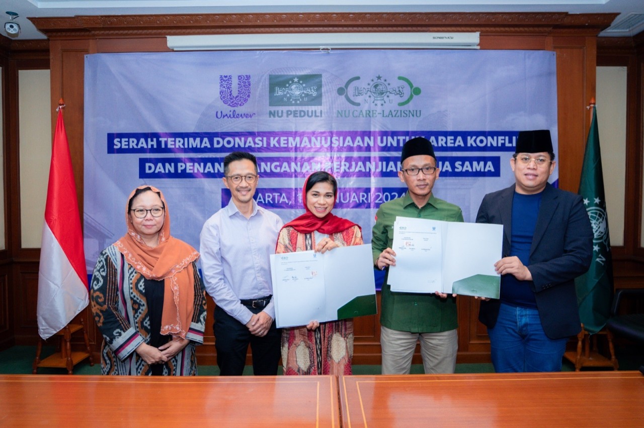 Serah terima bantuan kemanusiaan tersebut dilaksanakan di Gedung PBNU, Jakarta Pusat.