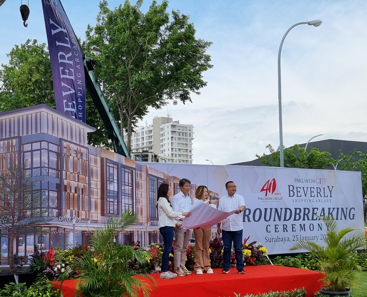 Ground Breaking ruko di Kawasan Komersial Pakuwon City Surabaya (foto: Ni'am Kurniawan/jatimnow.com)