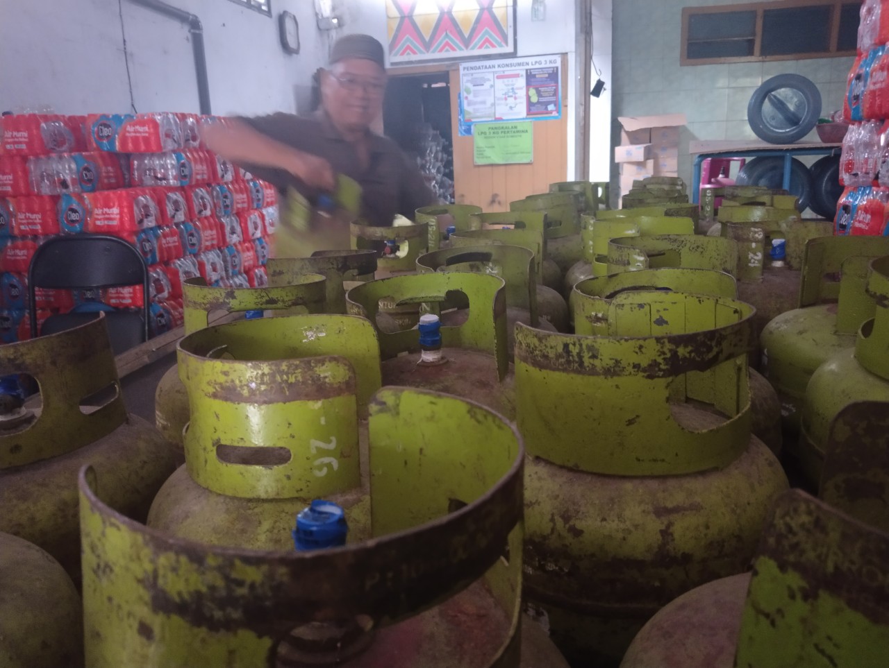 Salah satu penjual elpiji di Tulungagung. Bramanta Pamungkas