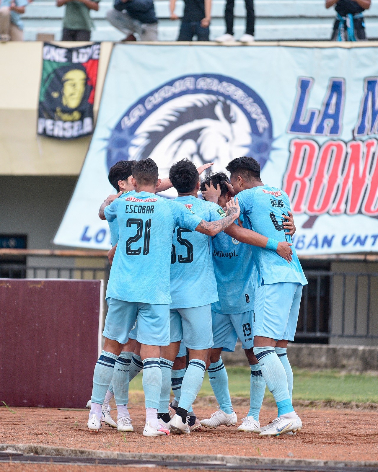 Pemain persela Lamongan saat selebrasi merayakan gol kemenangan atas Bekasi City. (Foto : Persela FC for jatimnow.com)