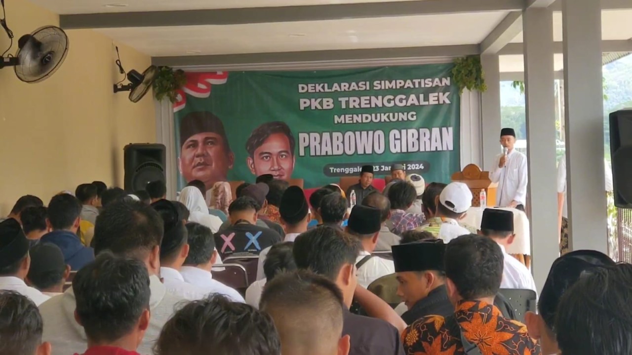 Suasana deklarasi dukungan Prabowo-Gibran yang dilakukan simpatisan PKB di Trenggalek. (Foto: Bramanta Pamungkas/jatimnow.com)