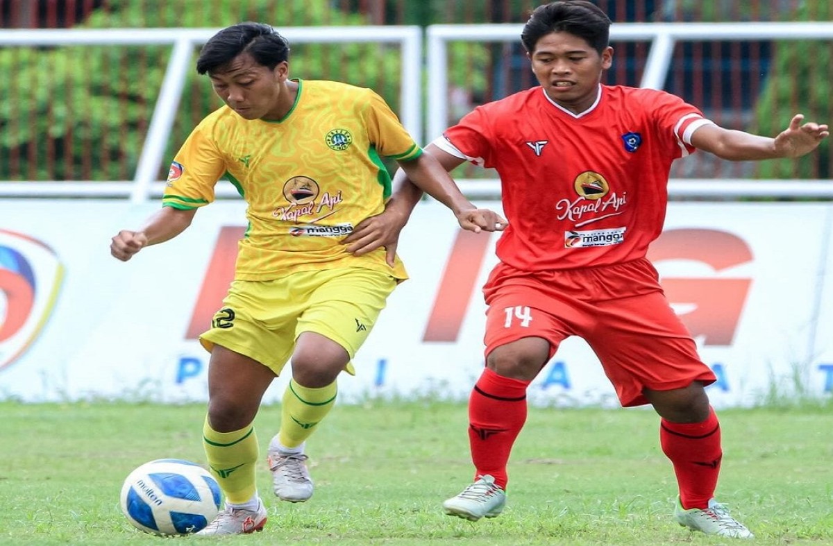 Pemain Perseta Tulungagung 1970 saat lawan Persemag Magetan. (Foto: Instagram @perseta1970)