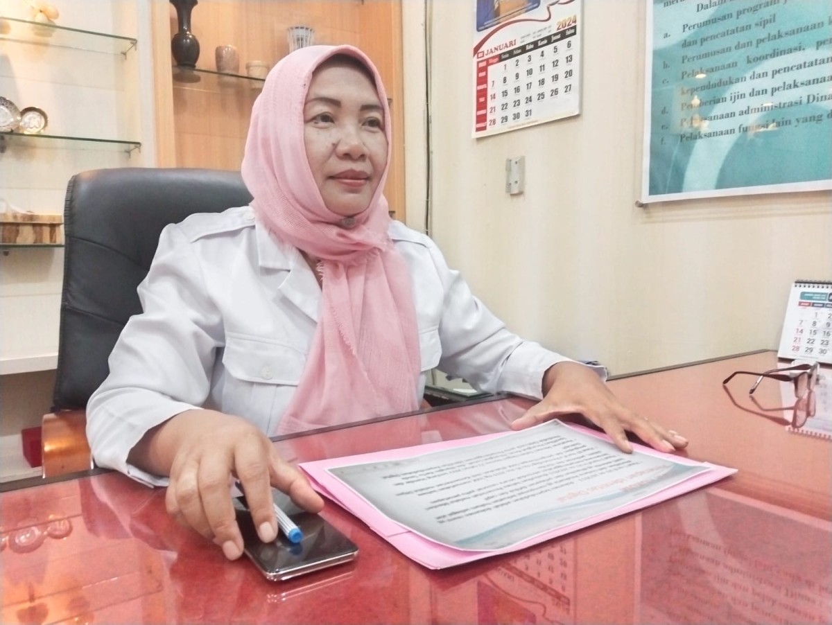 Kepala Dispendukcapil Tulungagung, Nina Hartiani. (Foto: Bramanta Pamungkas/jatimnow.com)