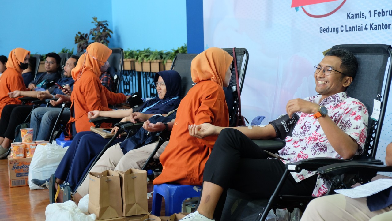 Pelindo Regional 3 Kumpulkan 171 Kantong Darah untuk PMI Surabaya