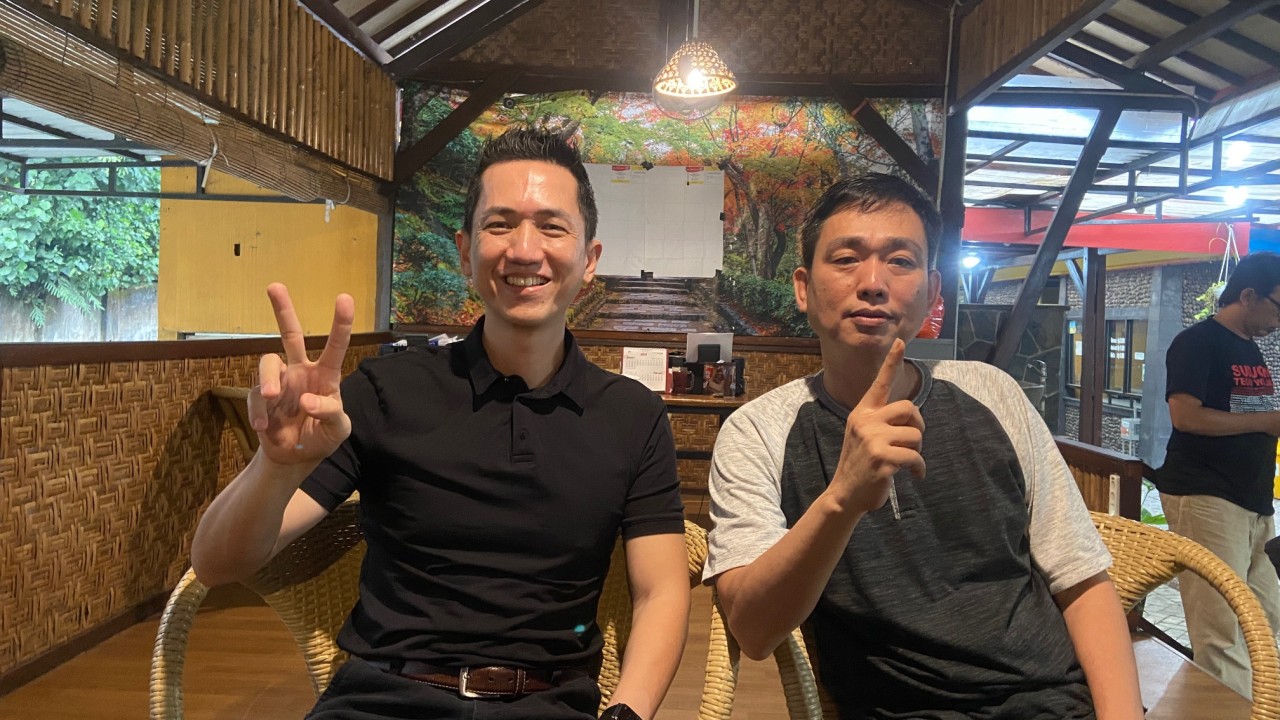 Agung Purnomo dan Sudjono Teguh. (Foto: Yanuar Dedy/jatimnow.com)