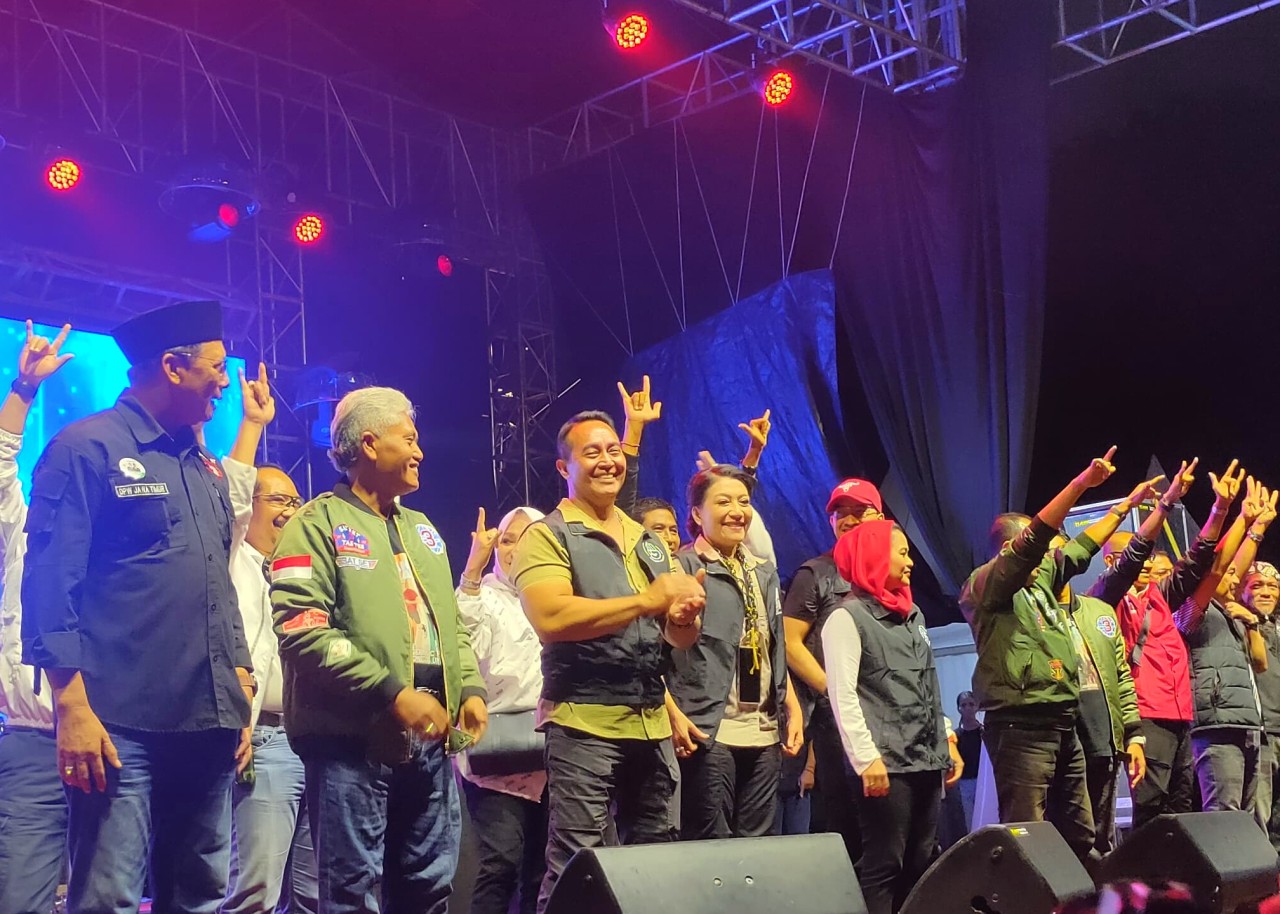 Wakil Ketua TPN Ganjar Pranowo-Mahfud MD, Jenderal (Purn) Andika Perkasa di Pesta Rakyat Ganjar-Mahfud di GOR Sidoarjo, Senin (5/2/2024). (Foto: Ahaddiini HM/jatimnow.com)