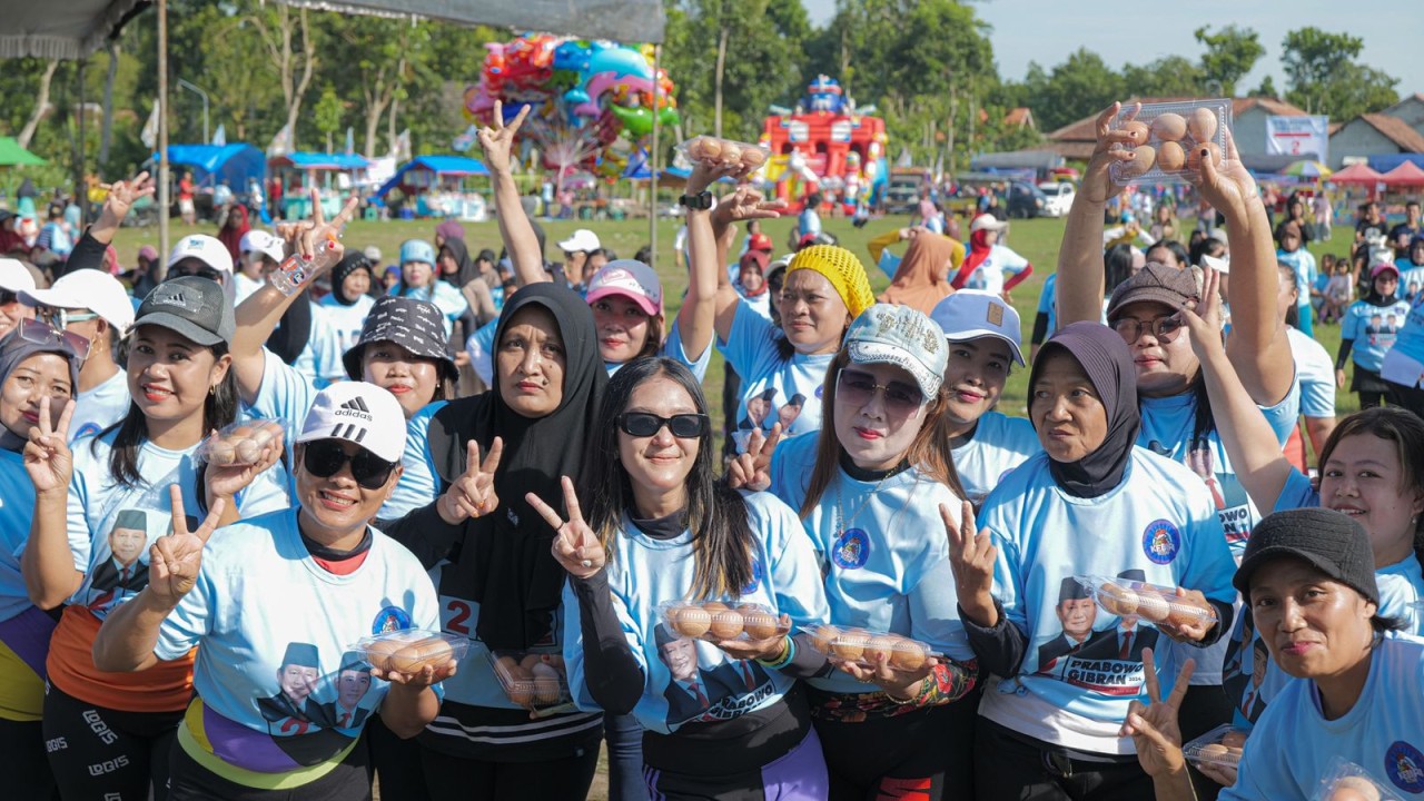 Peternak Kediri-Blitar Bagikan Telur Gratis, Aksi Protes pada Mafia Industri