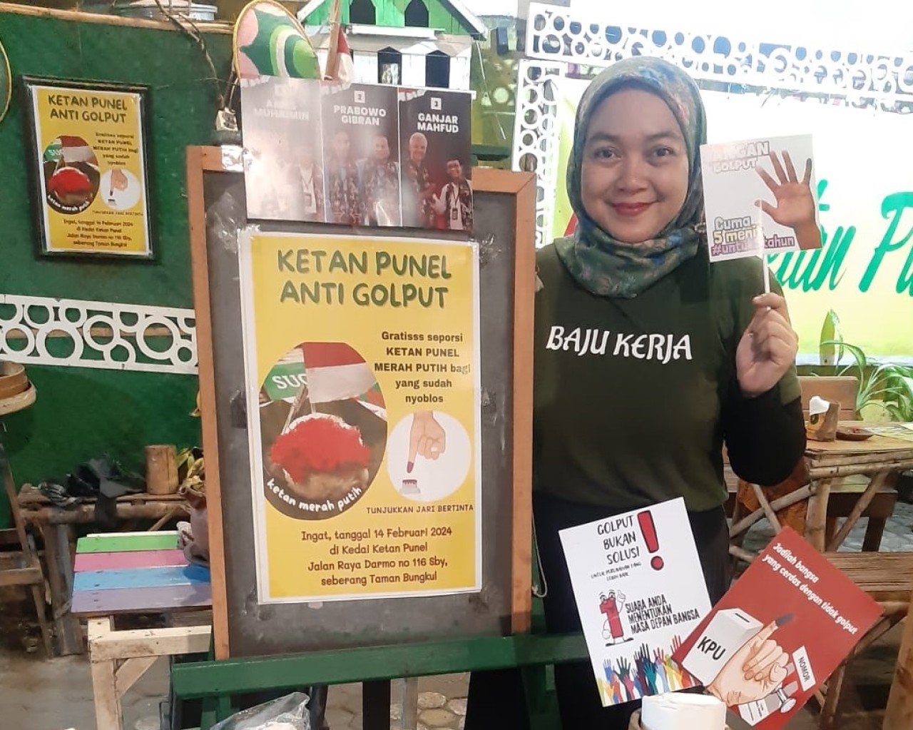 Warga Surabaya Nyoblos Dapat Ketan Anti Golput, Gratis!