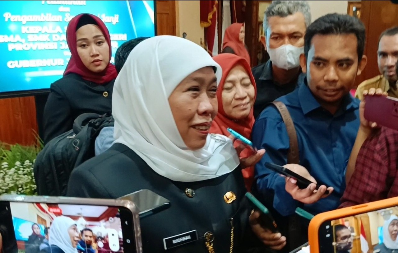 Khofifah Kantongi Nama Plh Gubernur Jatim, Adhy Karyono?