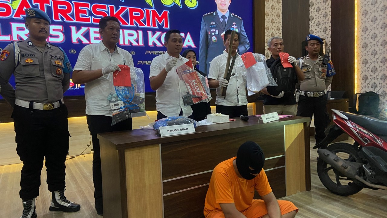 Konferensi pers di Polres Kediri Kota. (Foto: Yanuar Dedy/jatimnow.com)