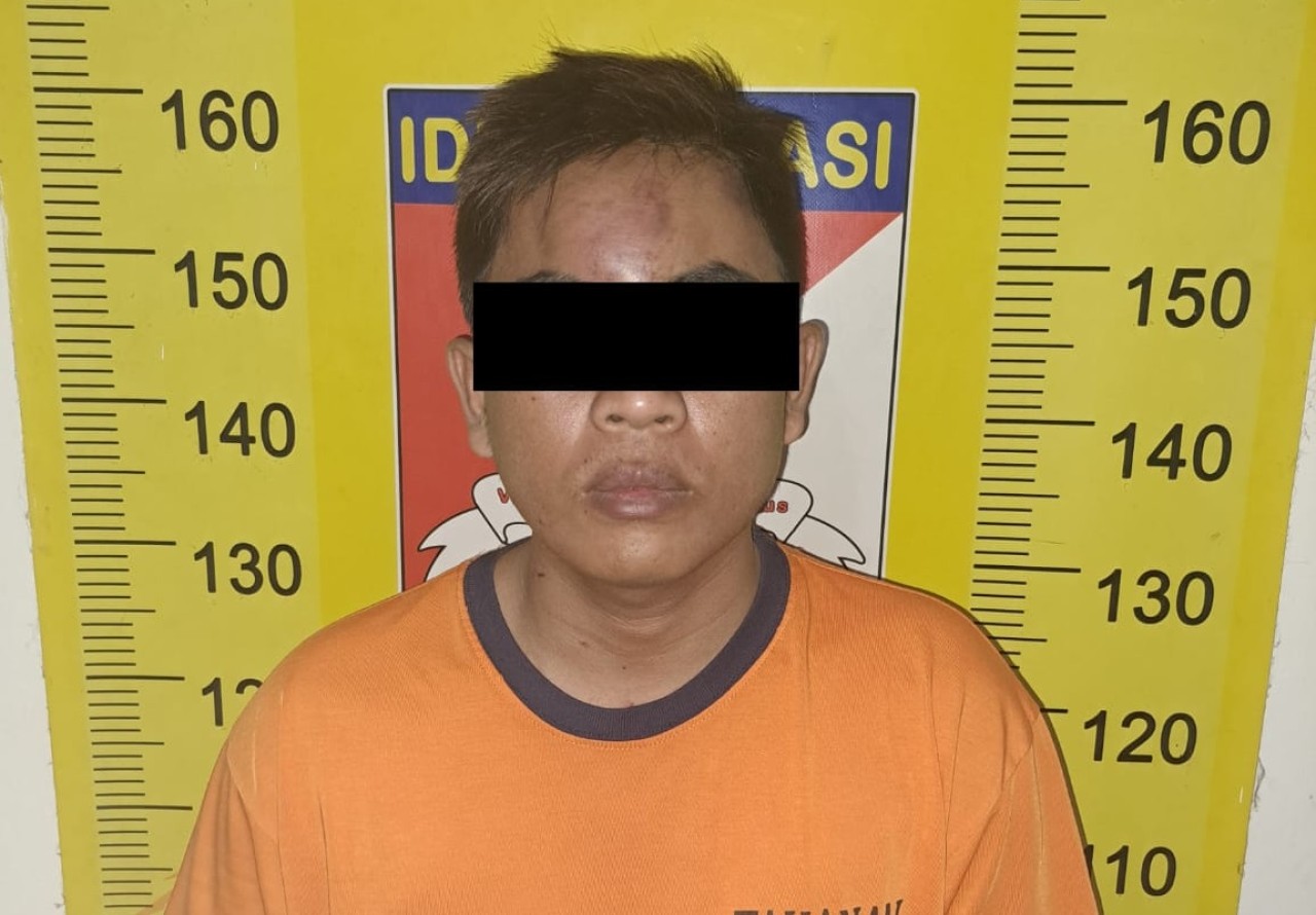 Pelaku pencabulan berinisial SA (31), asal Kecamatan Pasean, Kabupaten Pamekasan.  (Foto : Humas Polres Malang for jatimnow.com)