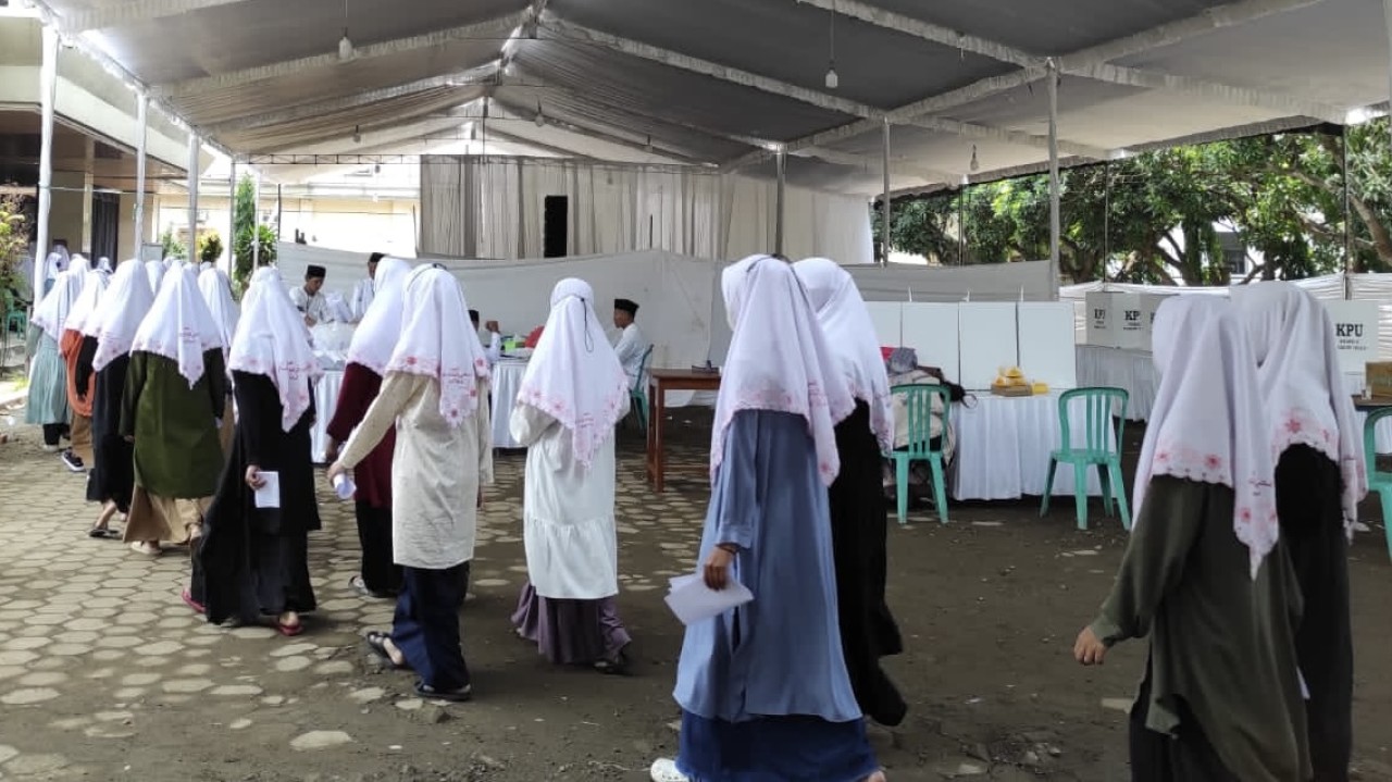 13.000 Santri Lirboyo Kediri Nyoblos Usai Salat Hajat