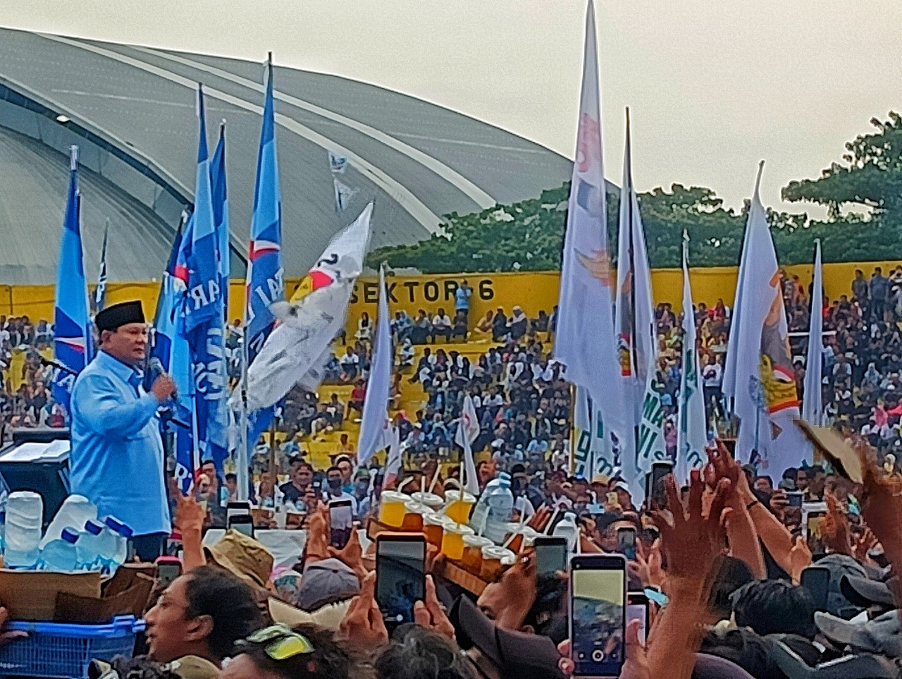 Prabowo Ucapkan Sumpah dan Janji Politik di GOR Delta Sidoarjo, Catat ya!