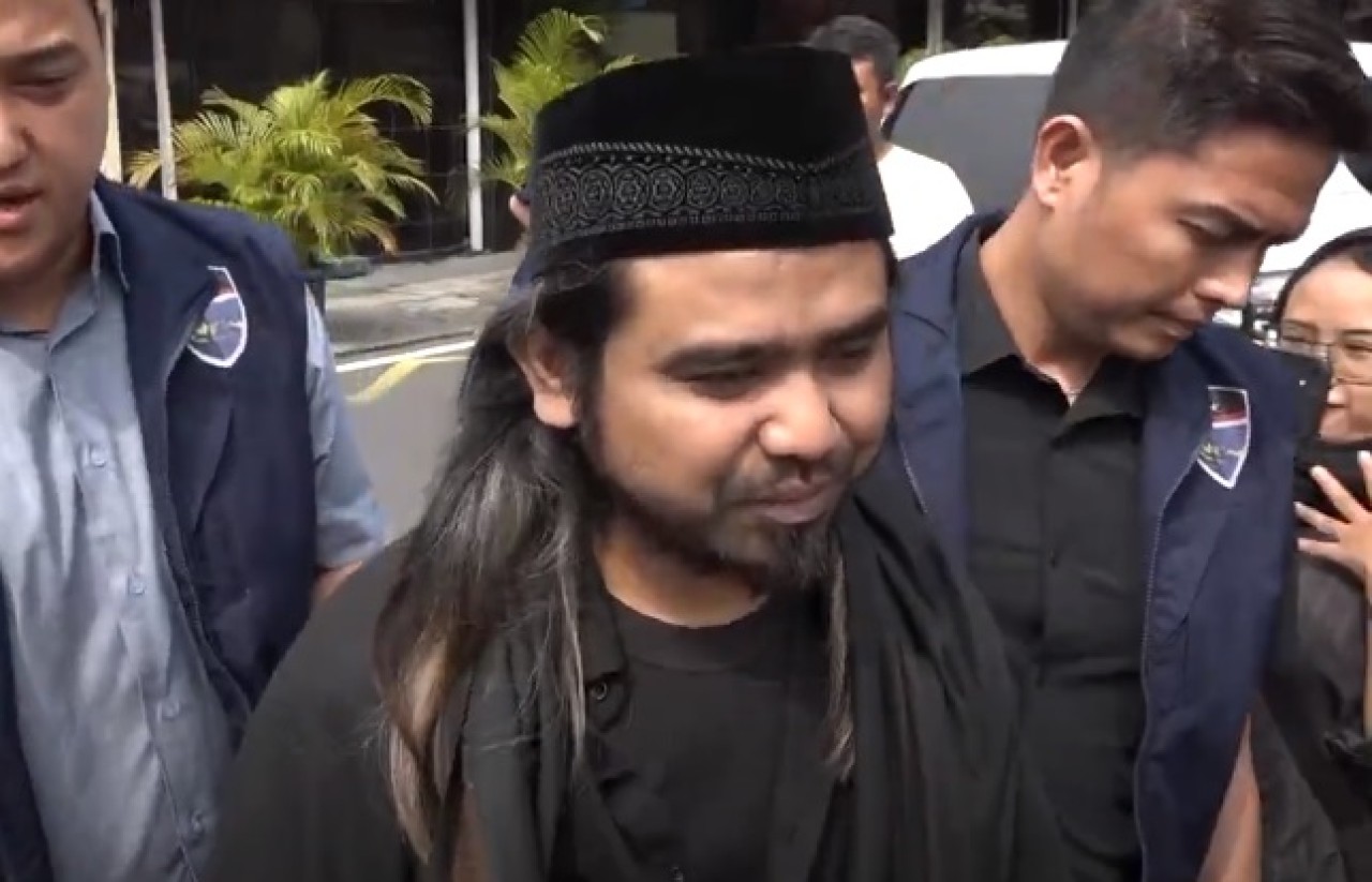 Samsudin saat diamankan di Mapolda Jatim. (Foto: Man for jatimnow.com)