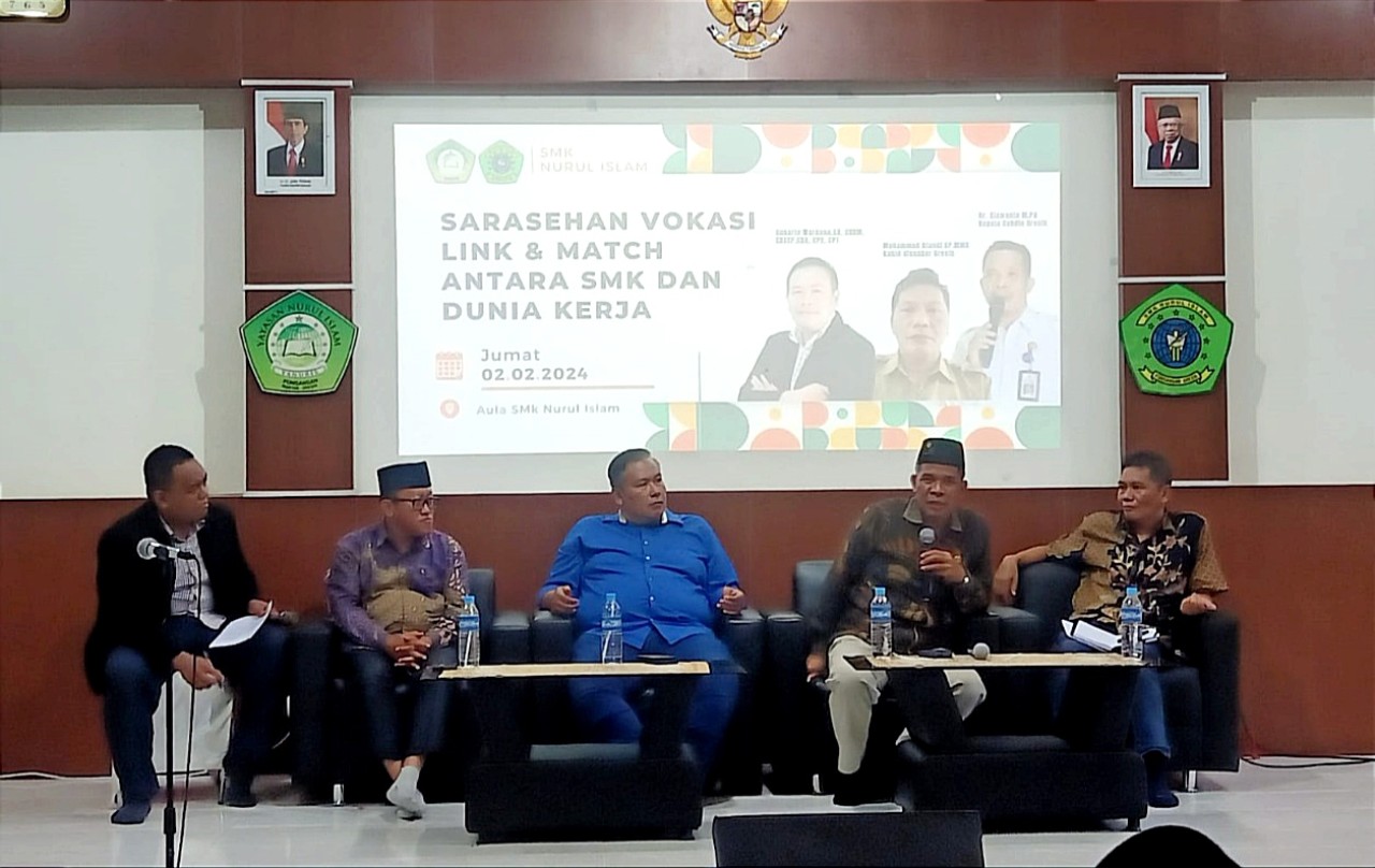 uasana acara sarasehan vokasi yang diselenggarakan SMK Nurul Islam Gresik. (Foto: Sahlul Fahmi/jatimnow.com)