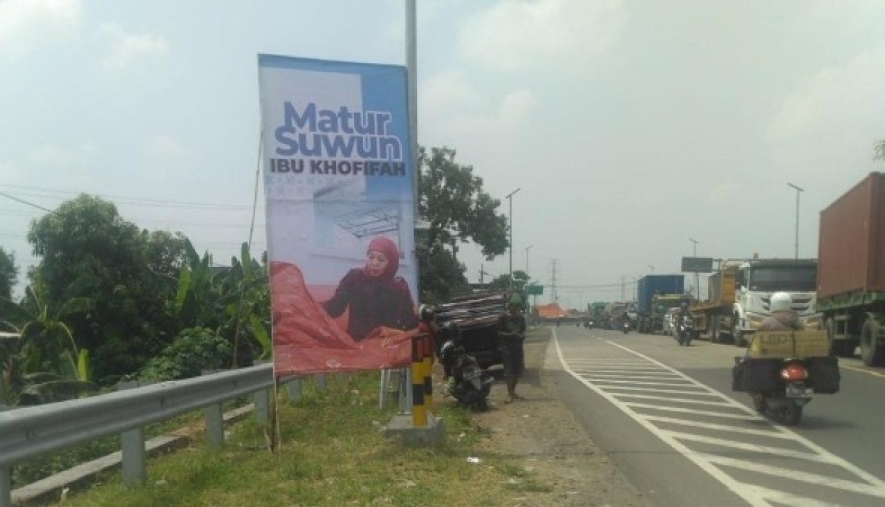 Salah satu baliho yang ada di Mojokerto. (Foto-foto: Jan for jatimnow.com)