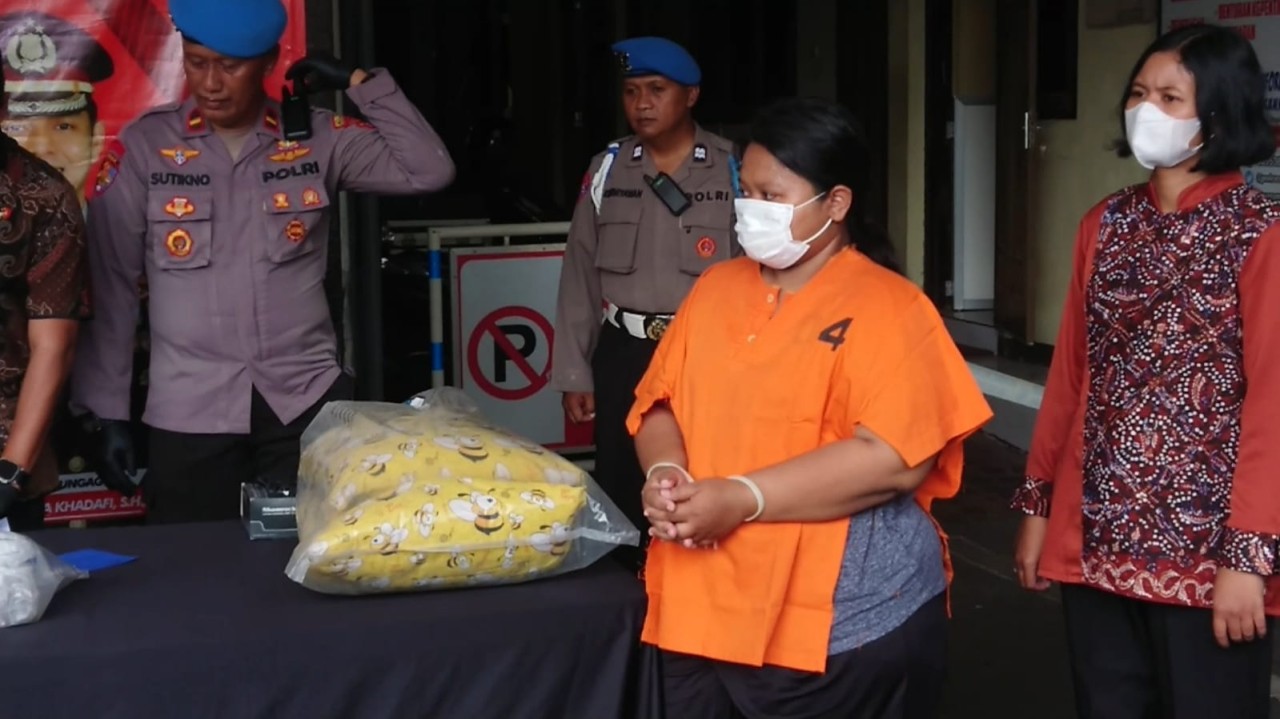 Tersangka saat di Mapolres Tulungagung. (Foto: Bramanta Pamungkas/jatimnow.com)