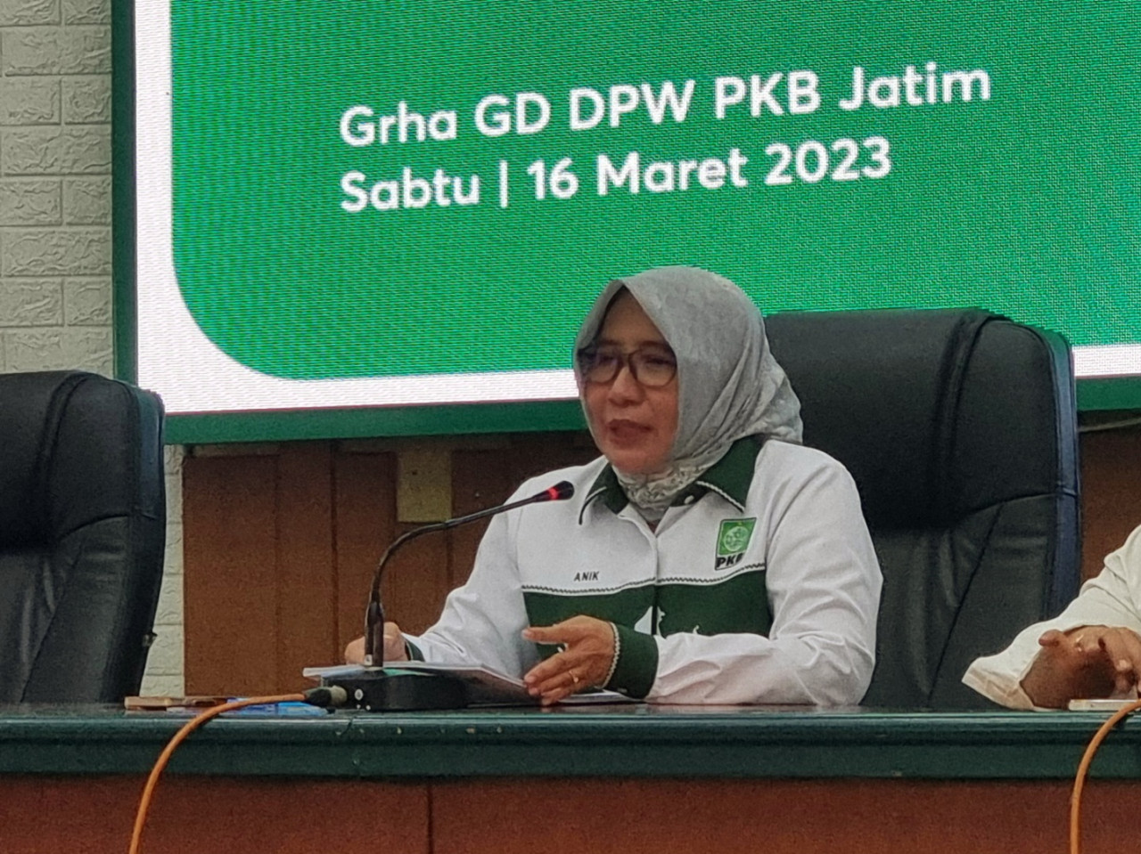 Anik Maslachah di Kantor DPW PKB Jatim. (Foto: Ni'am Kurniawan/jatimnow.com)
