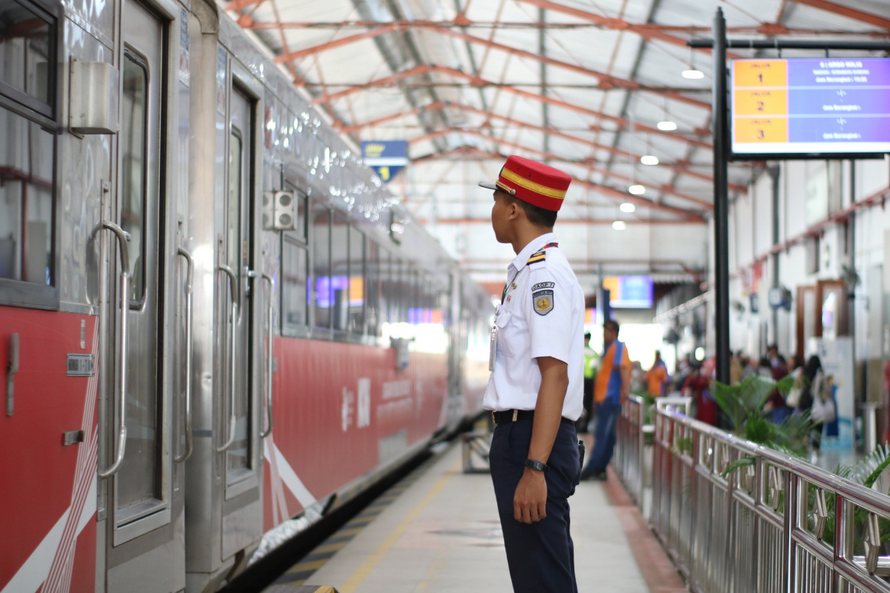 Aktivitas di Stasiun Madiun. (Foto: Humas Daop 7 Madiun)