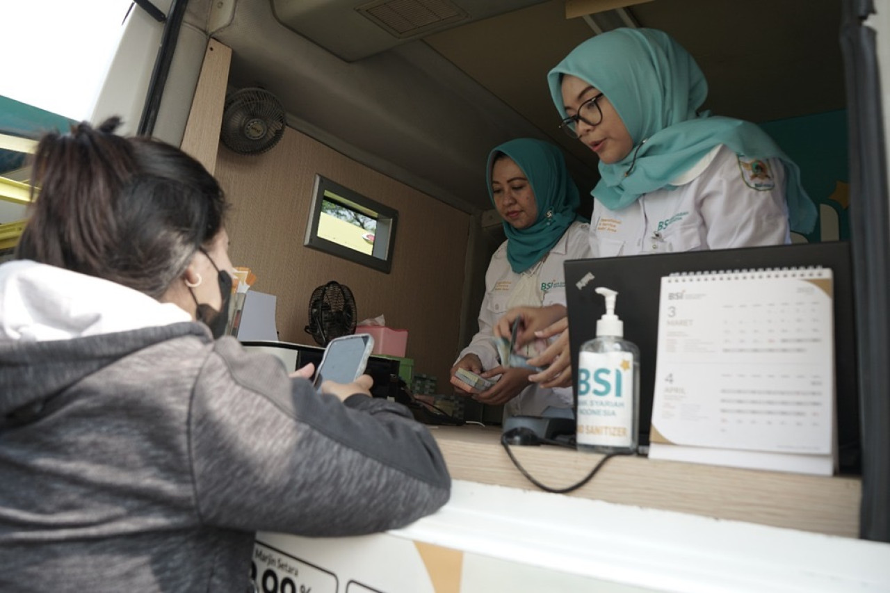 Ilustrasi penukaran uang di Kediri. (Foto: BI Kediri/jatimnow.com)