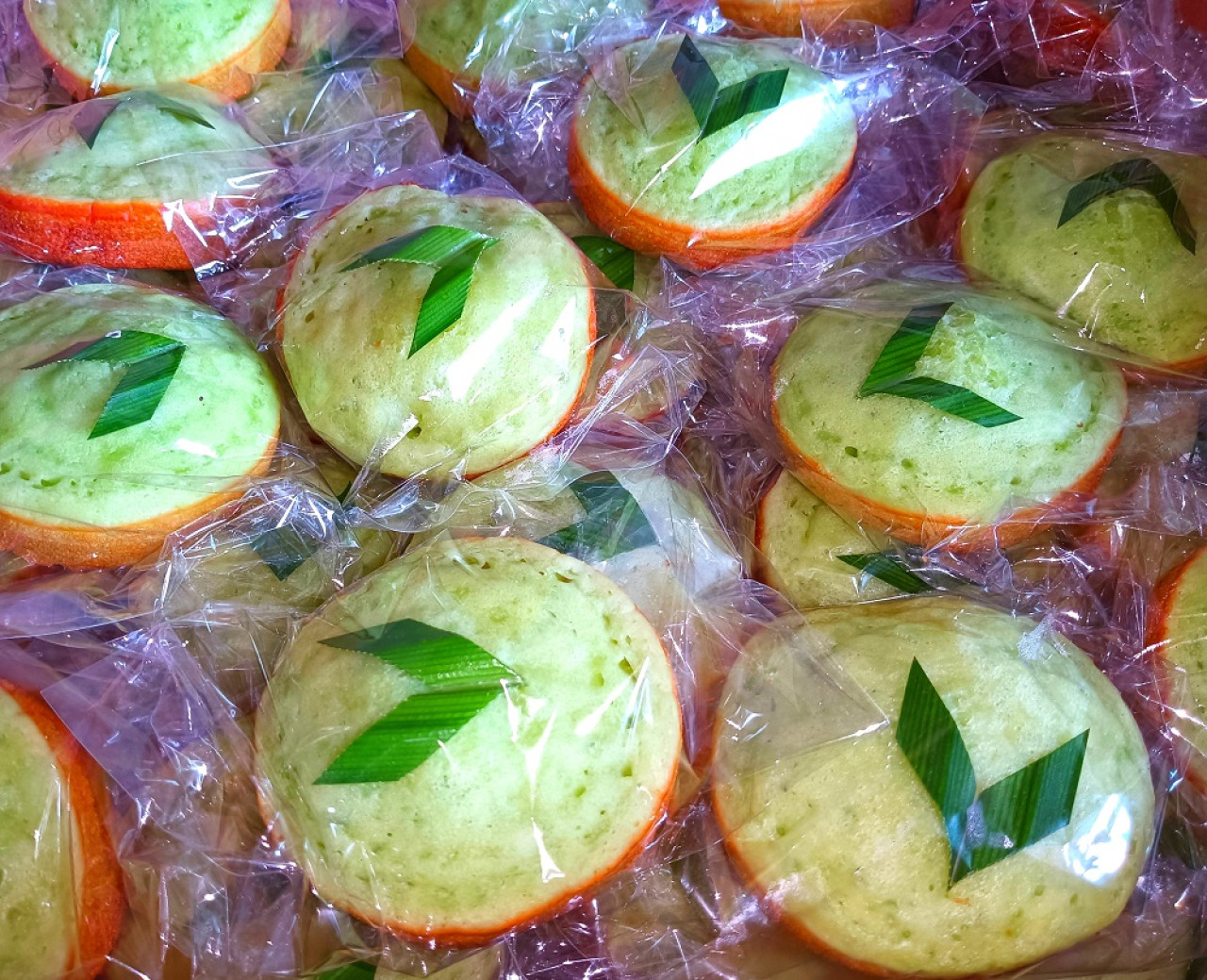 Apem buatan Jumjum warga Sumorame RT 2 RW 2 Kecamatan Candi Sidoarjo. (Foto-foto: Ahaddiini HM/jatimnow.com)