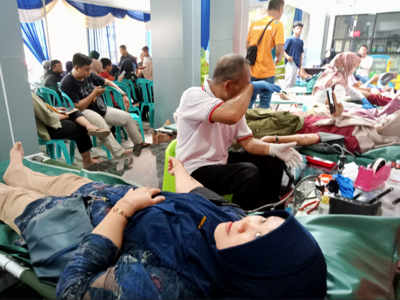 Baksos Donor Darah oleh Klinik Sartika, tambah stok darah menjelang Ramadan. (Foto : Adyad Ammy Iffansah/jatimnow.com)