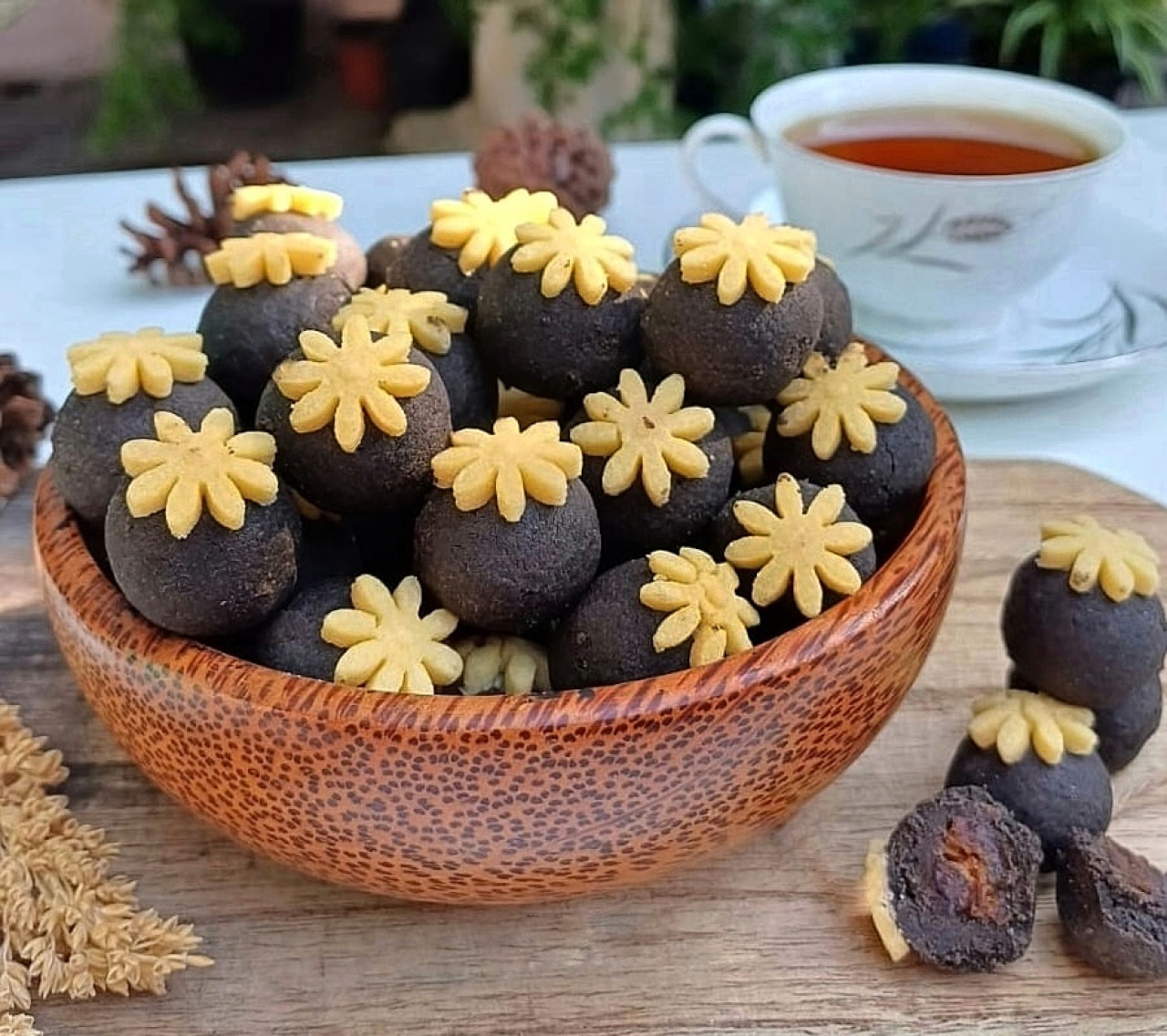 Black Nastar isi kurma buatan Amalia Fathia. (Foto: dok. jatimnow.com)