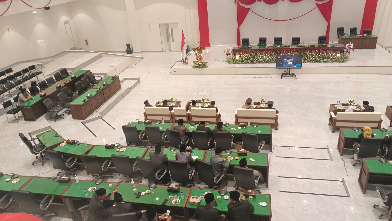 Ilustrasi Anggota DPRD Bojonegoro saat menggelar rapat. (Foto: Misbahul munir/jatimnow.com)