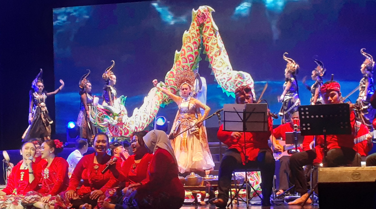 Drama musikal Katarsis Sang Naga. (Foto : Endang Pergiwati/jatimnow.com)