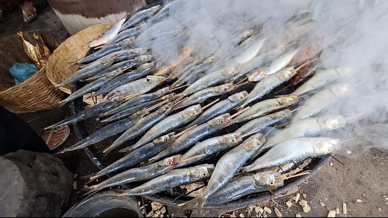 Rekomendasi Warung Ikan Asap di Probolinggo, Cek Saja Lokasinya