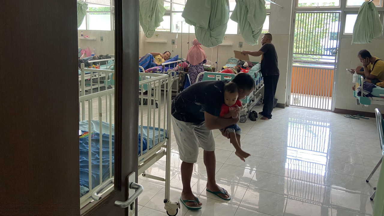 Foto: Suasana ruang intensif di ruang delima RSUD dr Harjono Ponorogo (Foto: Ahmad Fauzani/jatimnow.com)