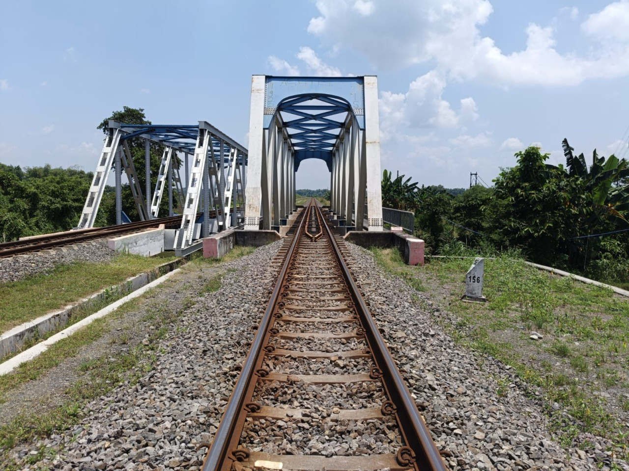 KAI Daop 8 Surabaya Pastikan Jalur Kereta Api Aman Pasca-Gempa Tuban