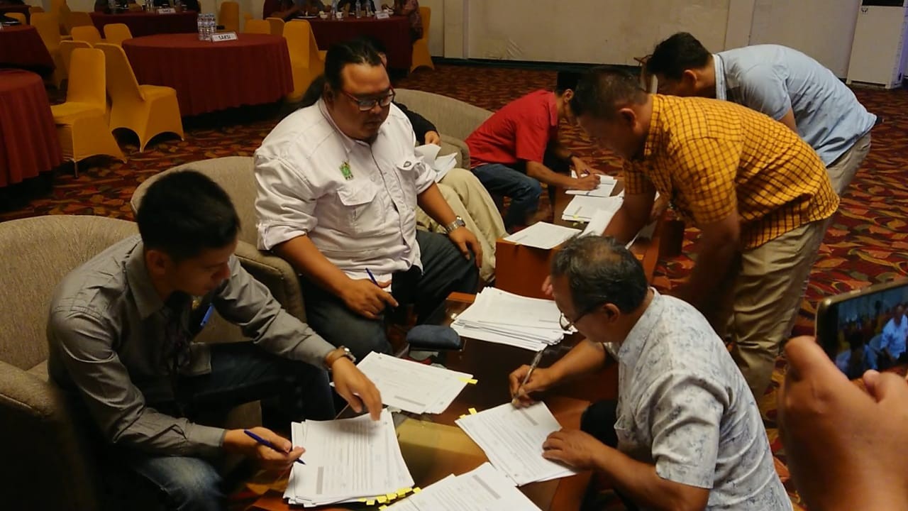 Proses rekapitulasi KPU Tulungagung. (Foto: Bramanta Pamungkas/jatimnow.com)