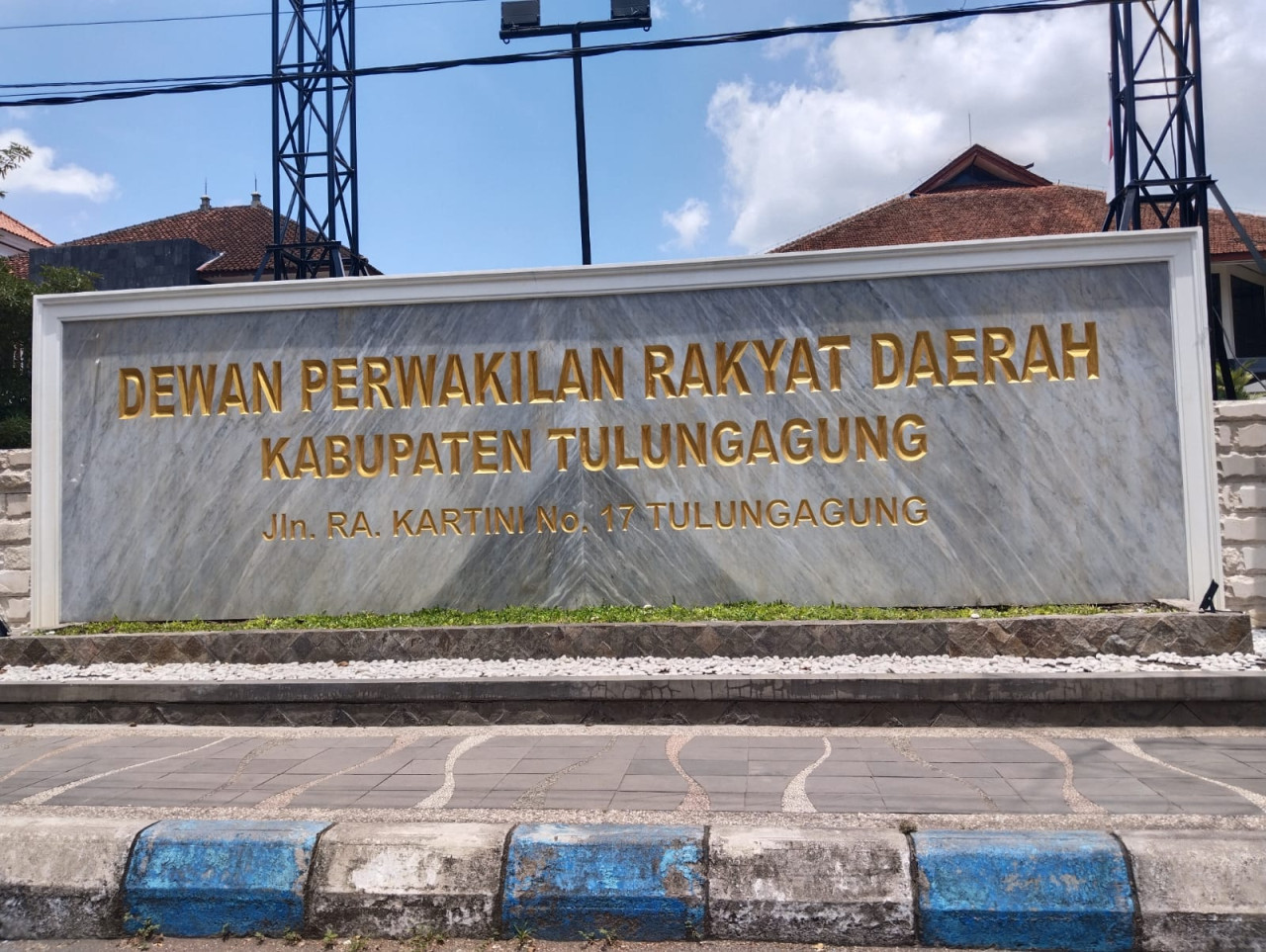 Gedung DPRD Tulungagung. (Foto: Bramanta Pamungkas/jatimnow.com)