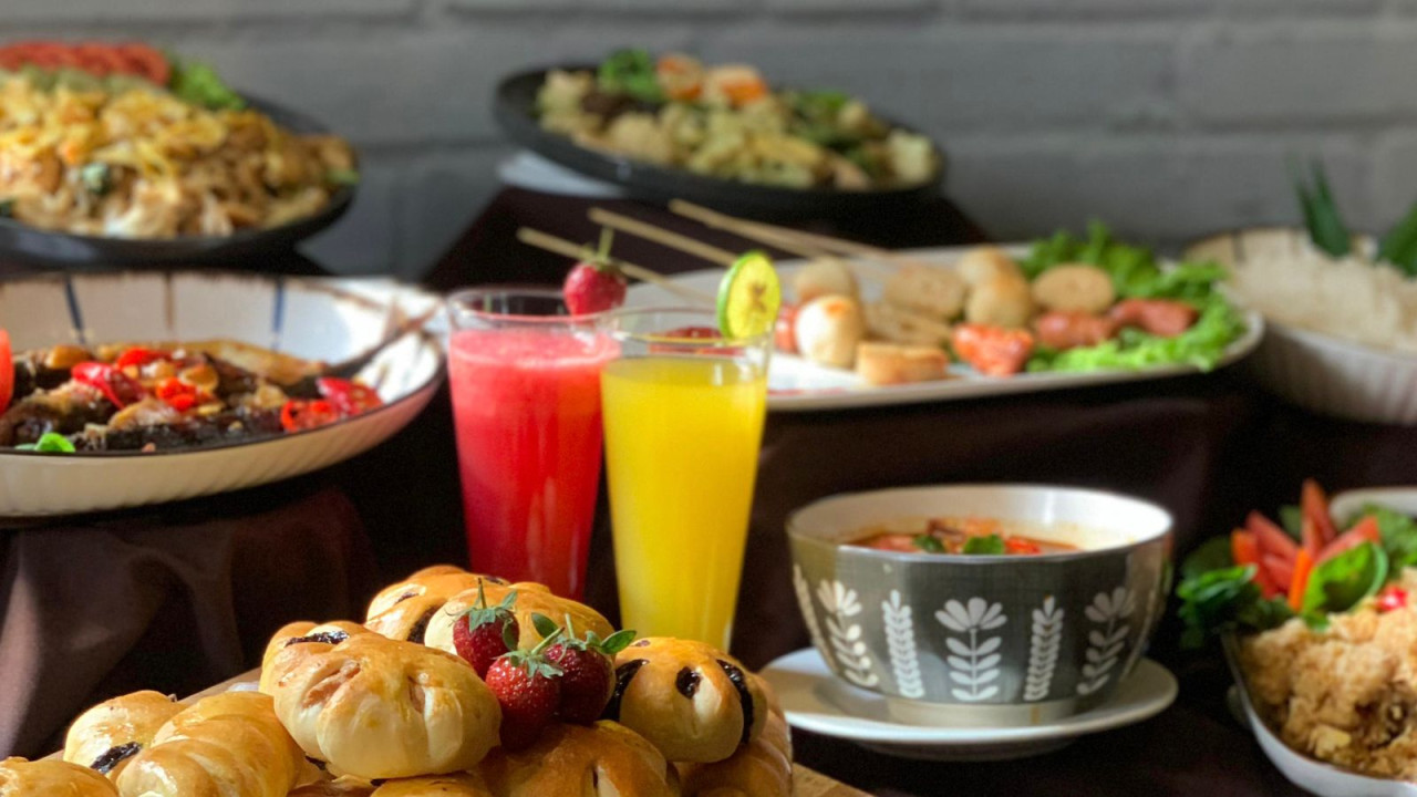 Menu all you can eat di Lotus Garden Hotel. (Foto: Lotus Garden Hotel/jatimnow.com)