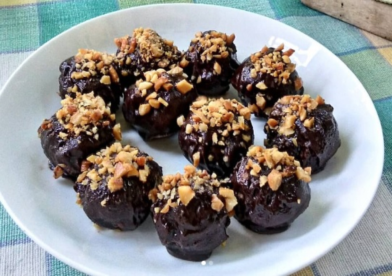 Bola Coklat Kopi. (Foto: akun IG @resepcinap for jatimnow.com)