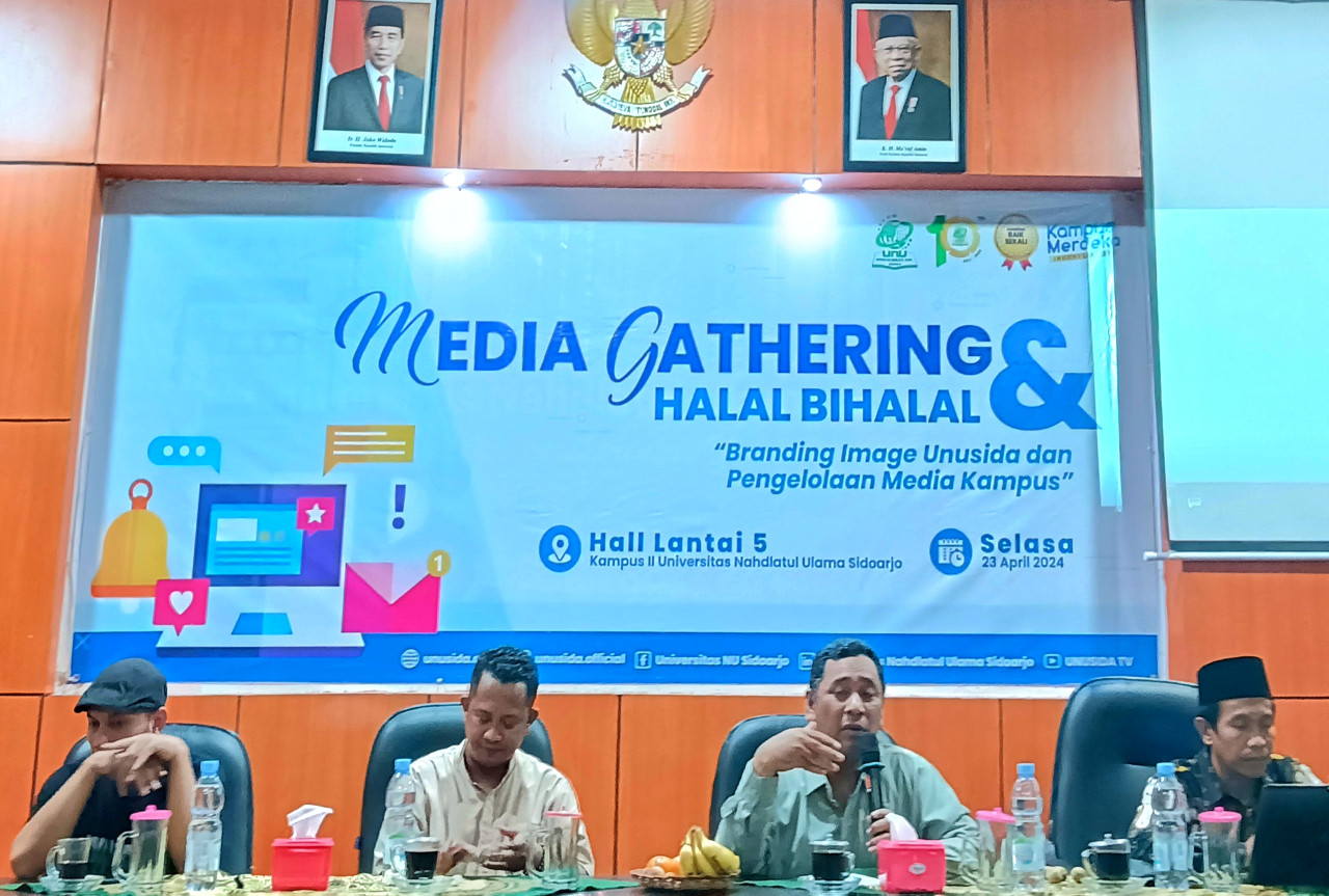 Sesi diskusi Unusida dan awak media. (Foto: Ahaddiini HM/jatimnow.com)