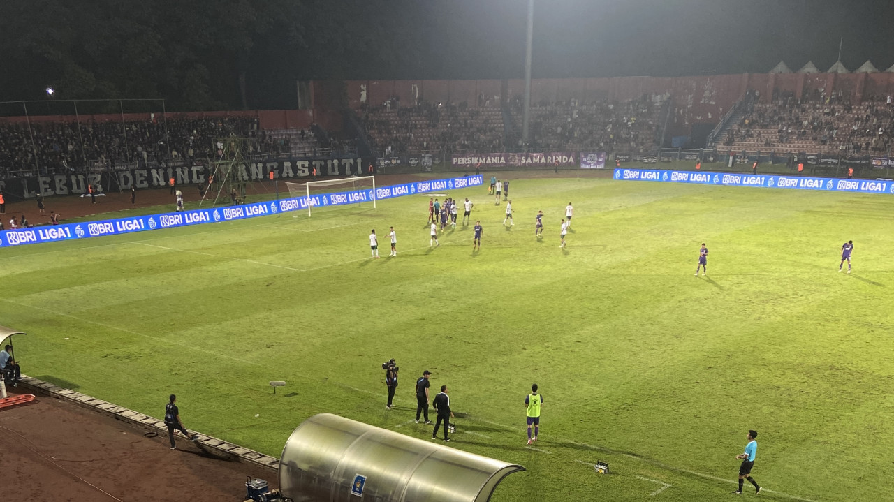 Suasana pertandingan Persik Kediri Vs PSS Sleman di Brawijaya. (Foto: Yanuar Dedy/jatimnow.com)