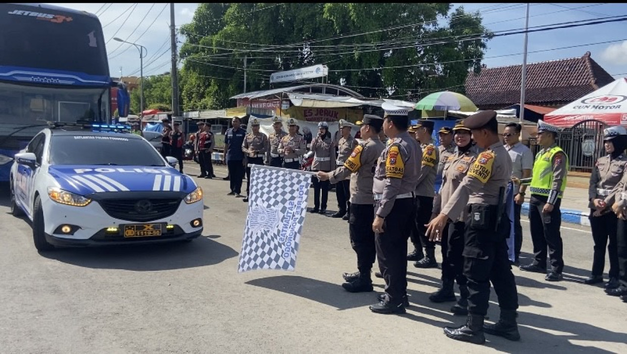 Ratusan Warga Ponorogo Nikmati Bus Sleeper Gratis Balik ke Jakarta
