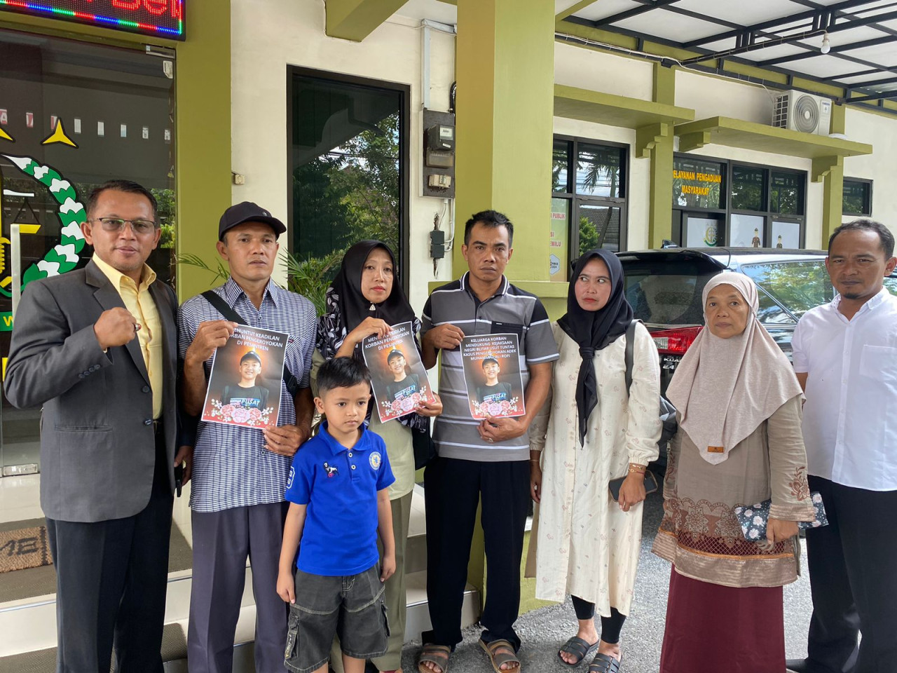 Pengeroyok Santri di Blitar Tak Ditahan, Keluarga Korban Datangi Kejari