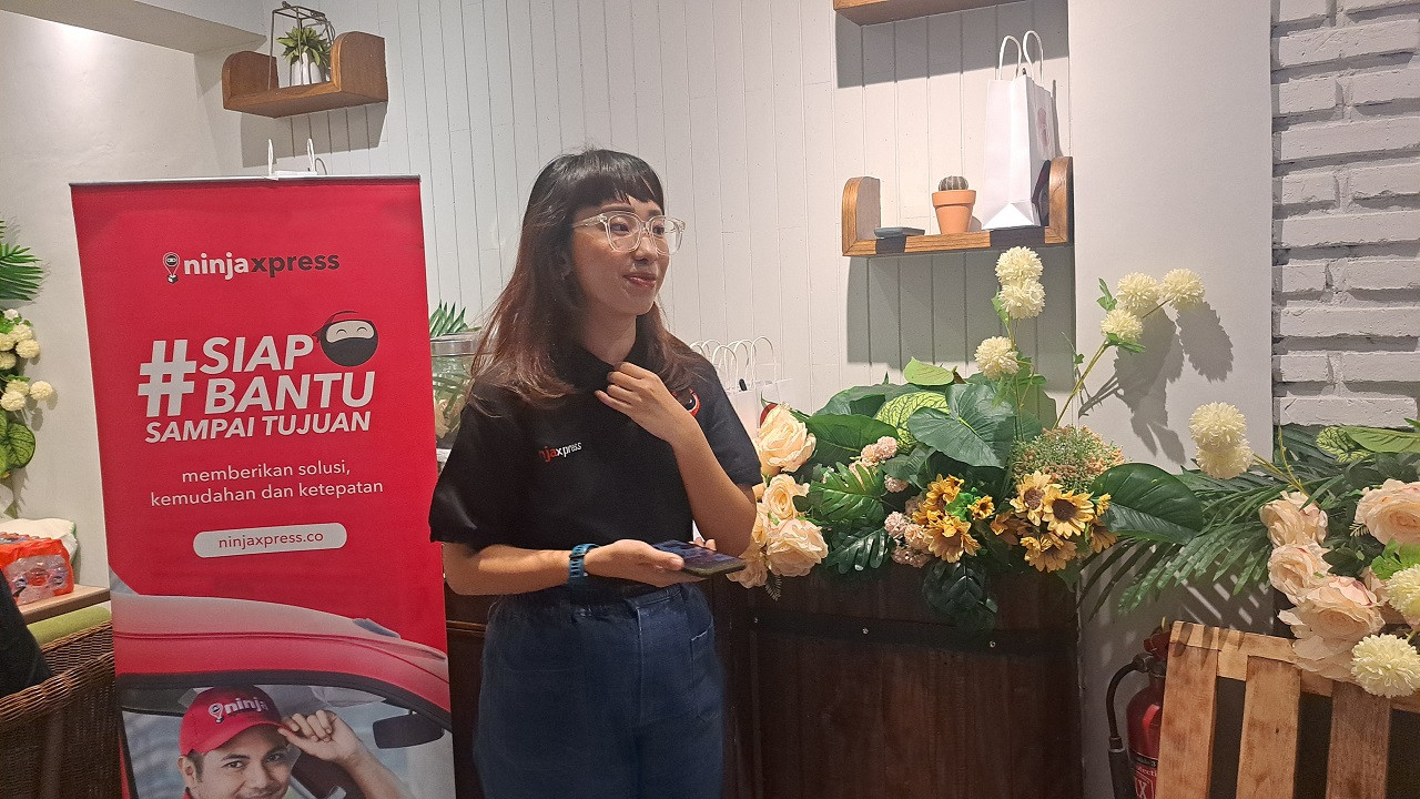 Head of PR Ninja Xpress, Ribka Pratiwi. (Foto: Dona for jatimnow.com)