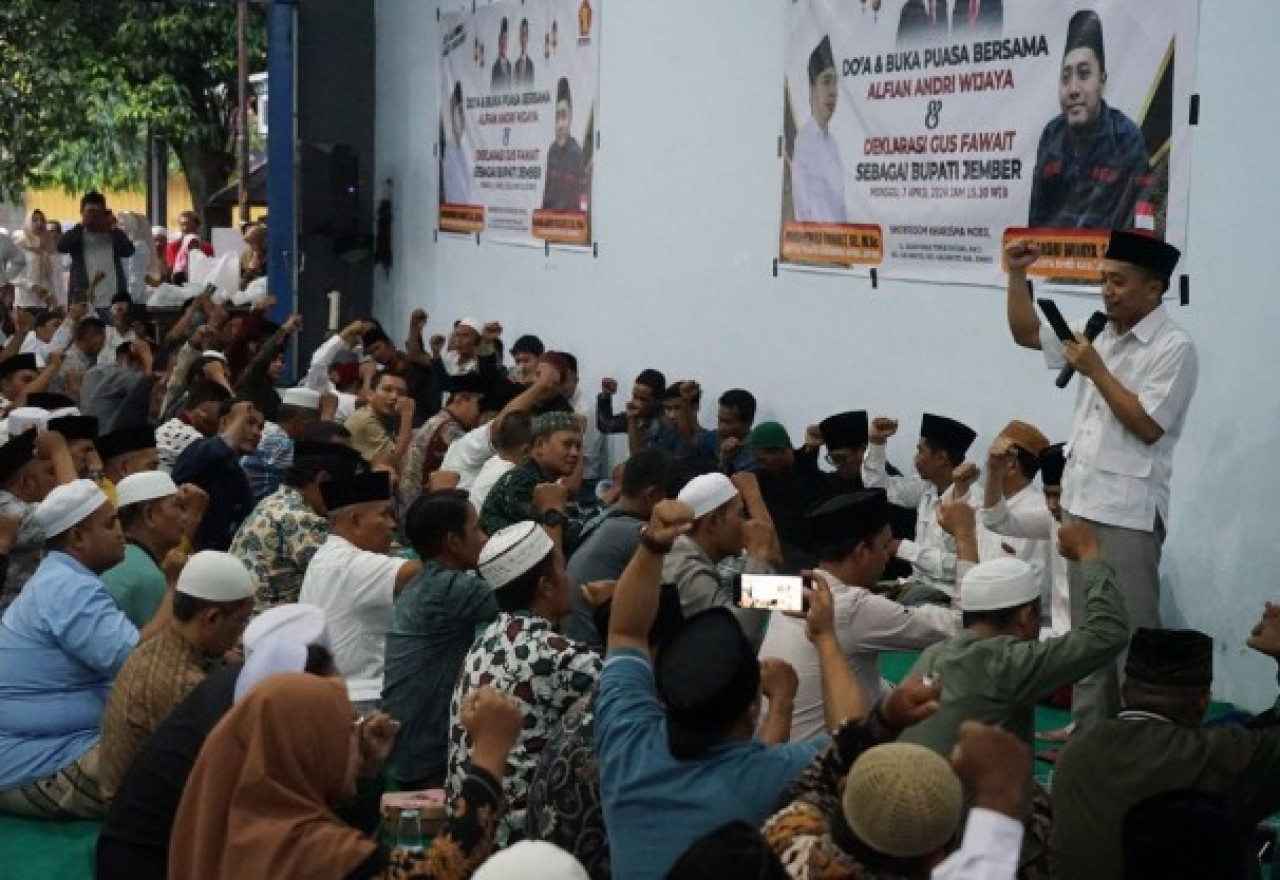 Deklarasi 1.500 Relawan Alfian mendukung Gus Fawait maju calon Bupati Jember. (Foto: Khus for jatimnow.com)